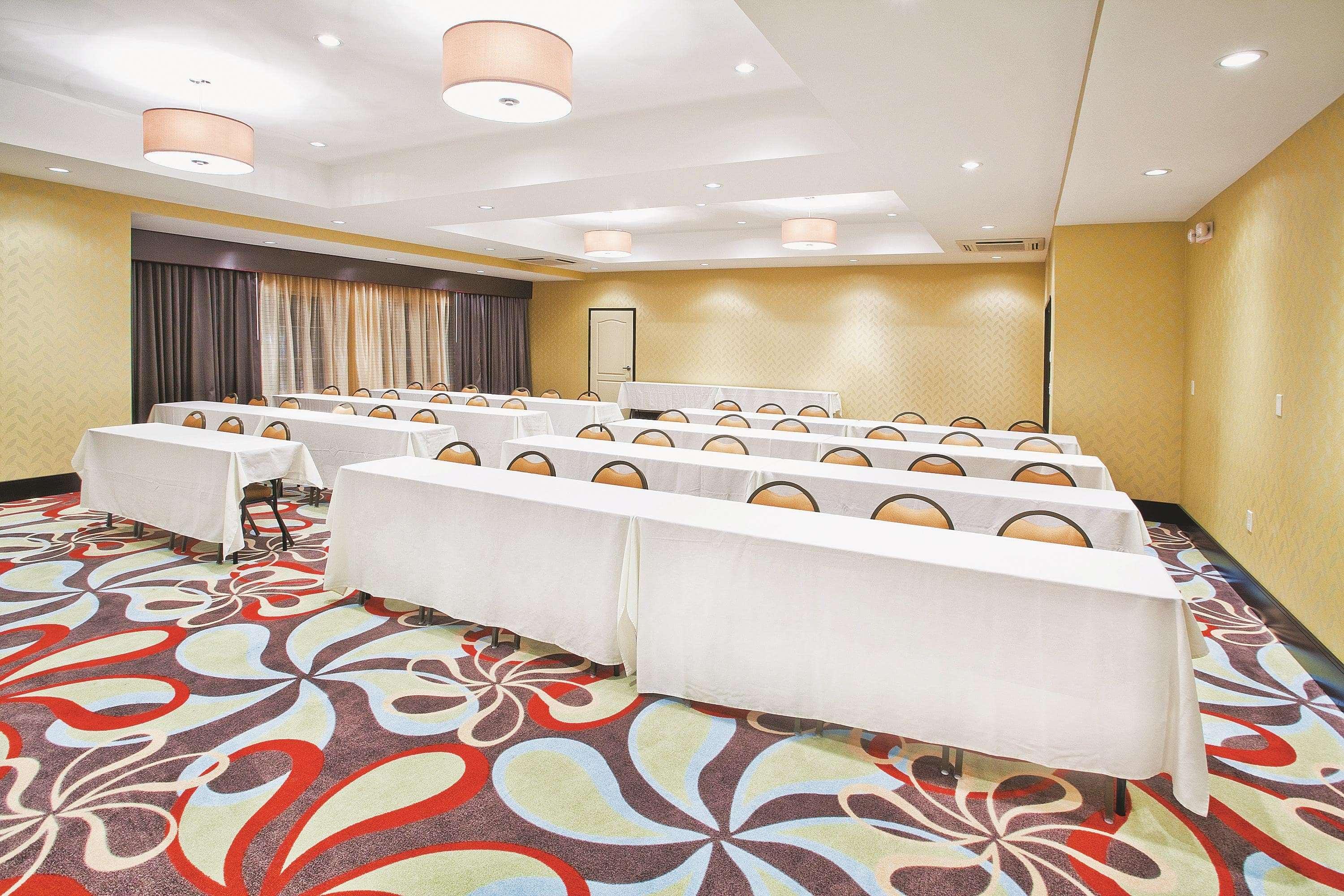 La Quinta By Wyndham Hinesville - Fort Stewart Perniagaan gambar